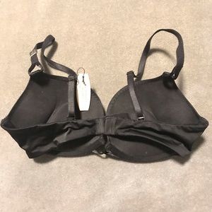 Victoria's Secret Intimates & Sleepwear - Victoria’s Secret Plunge Bra 32C Victoria's Secret Intimates & Sleepwear - Victoria’s Secret Plunge Bra 32C